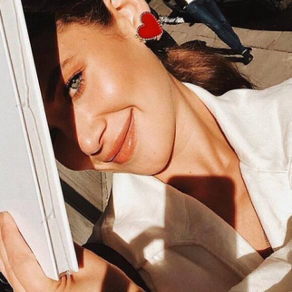 Boho Fashion Red Heart Stud Earrings jewelry - Picture 5 of 7